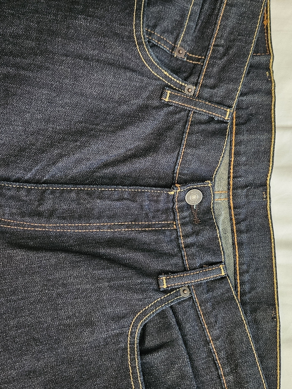 Levi's Dark Indigo Straight Jeans with Contrast Stitching